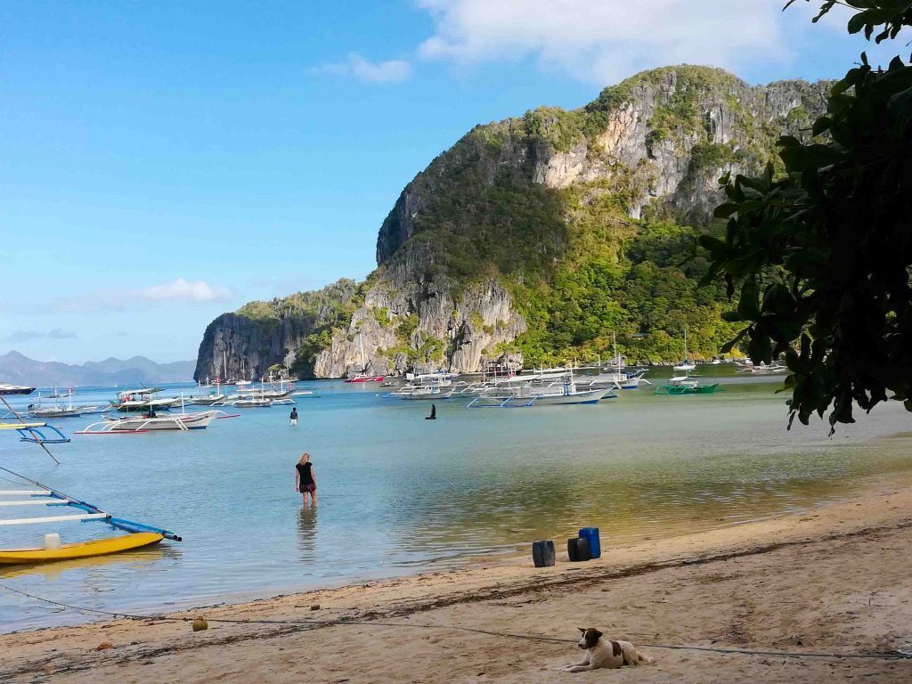 Playa-Coron-Coron-El-Nido