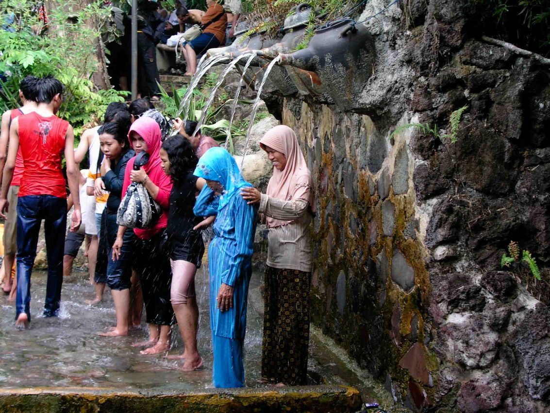 Fuentes-termales-Ciater-Isla-Java