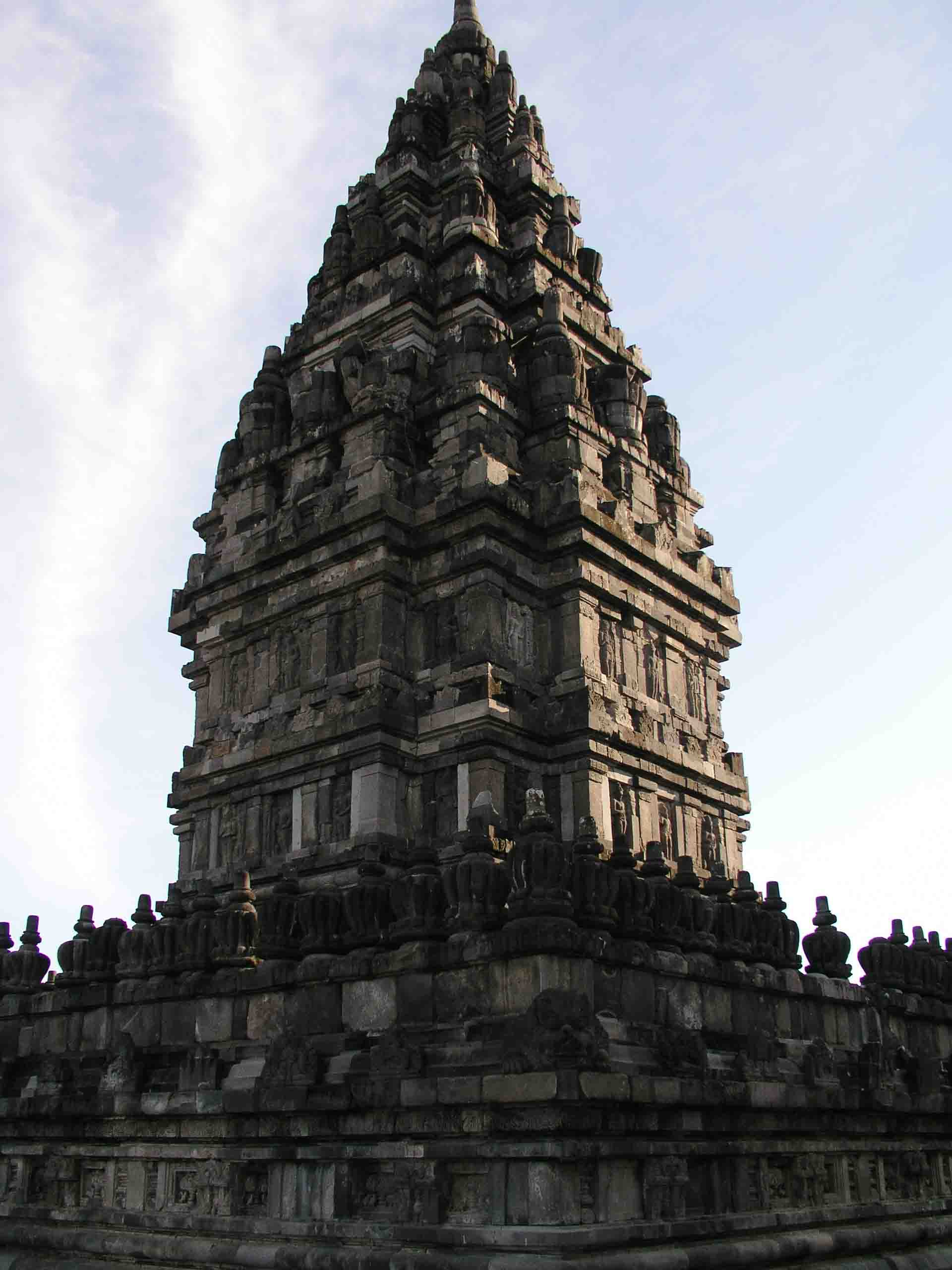 TEMPLO-PRAMBANAN-JAVA