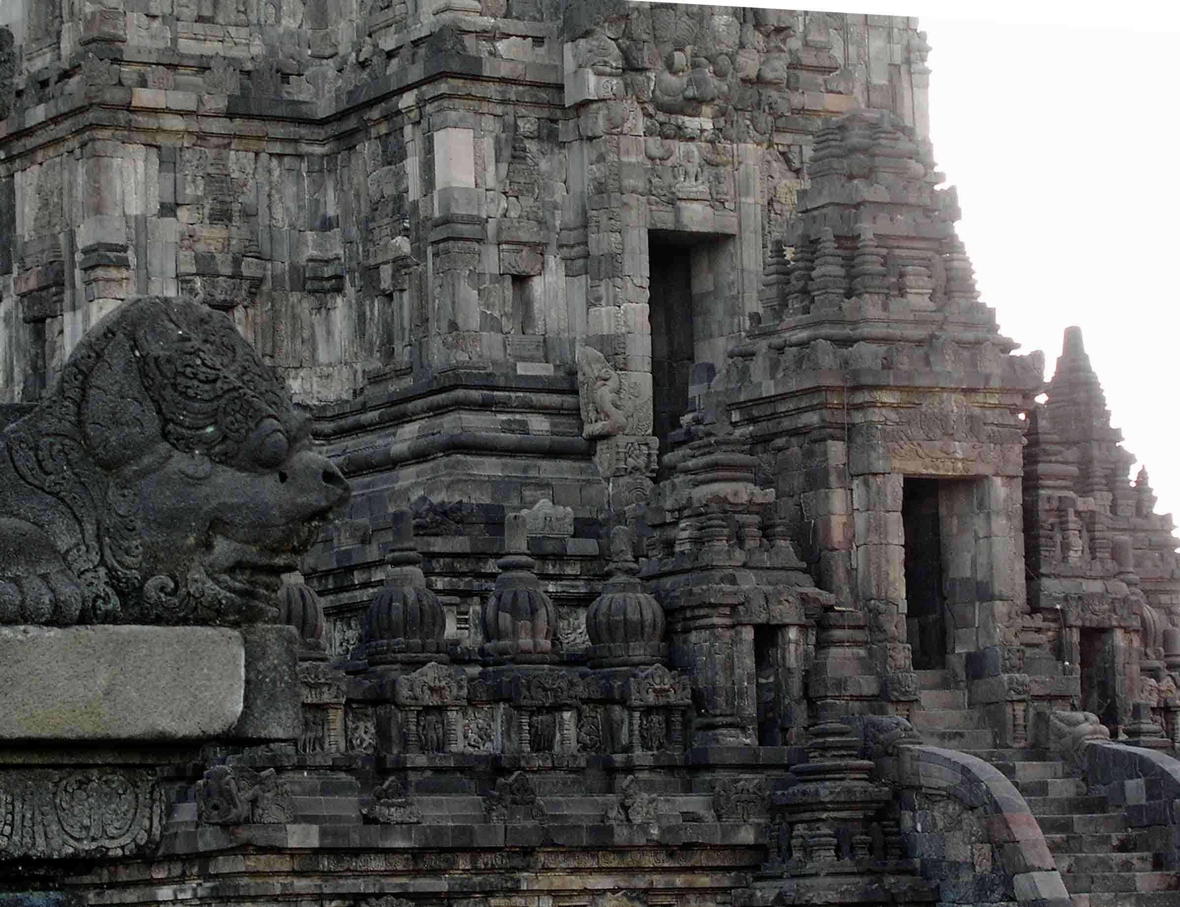 TEMPLO-PRAMBANAN-JAVA