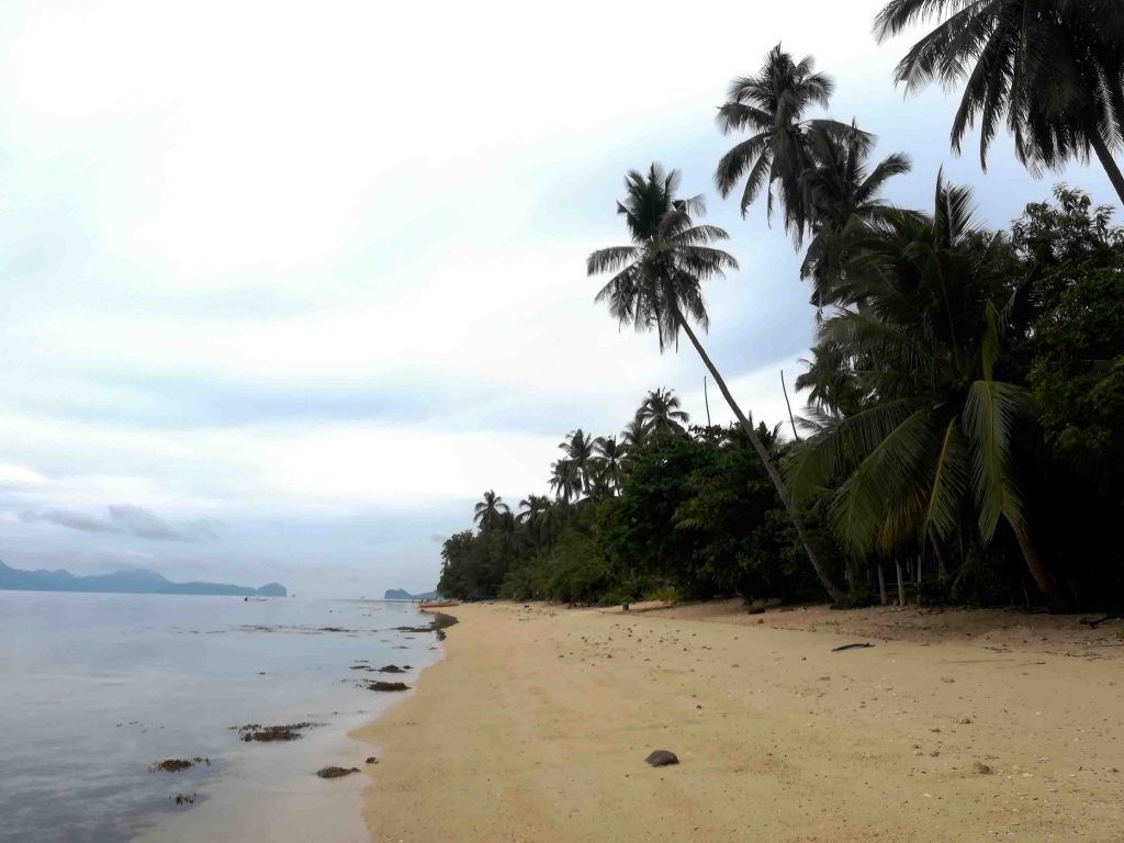 mejores-playas-el-nido-Dolarong-Beach