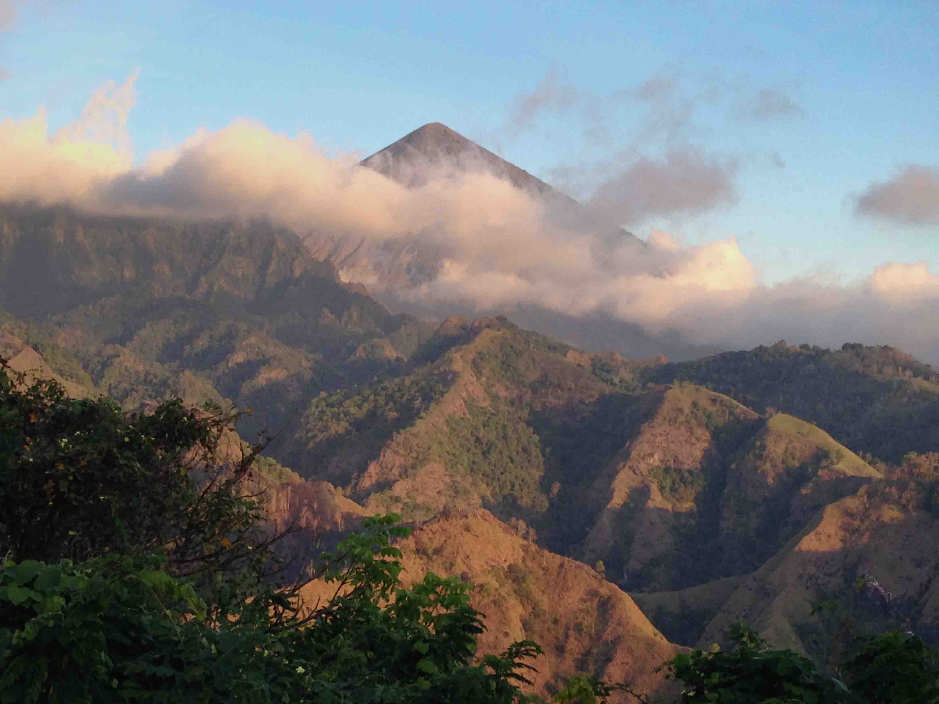 Gunung-Inerie-Flores