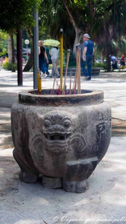 Monasterio-Po-Lin