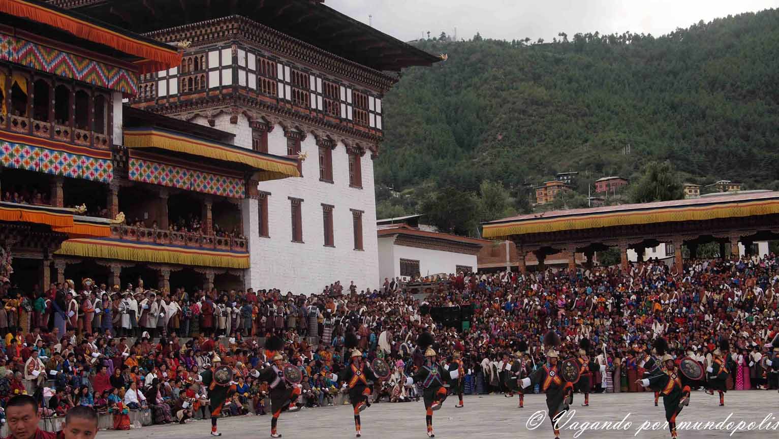 FESTIVALES EN BUTAN: LOS TSHECHU