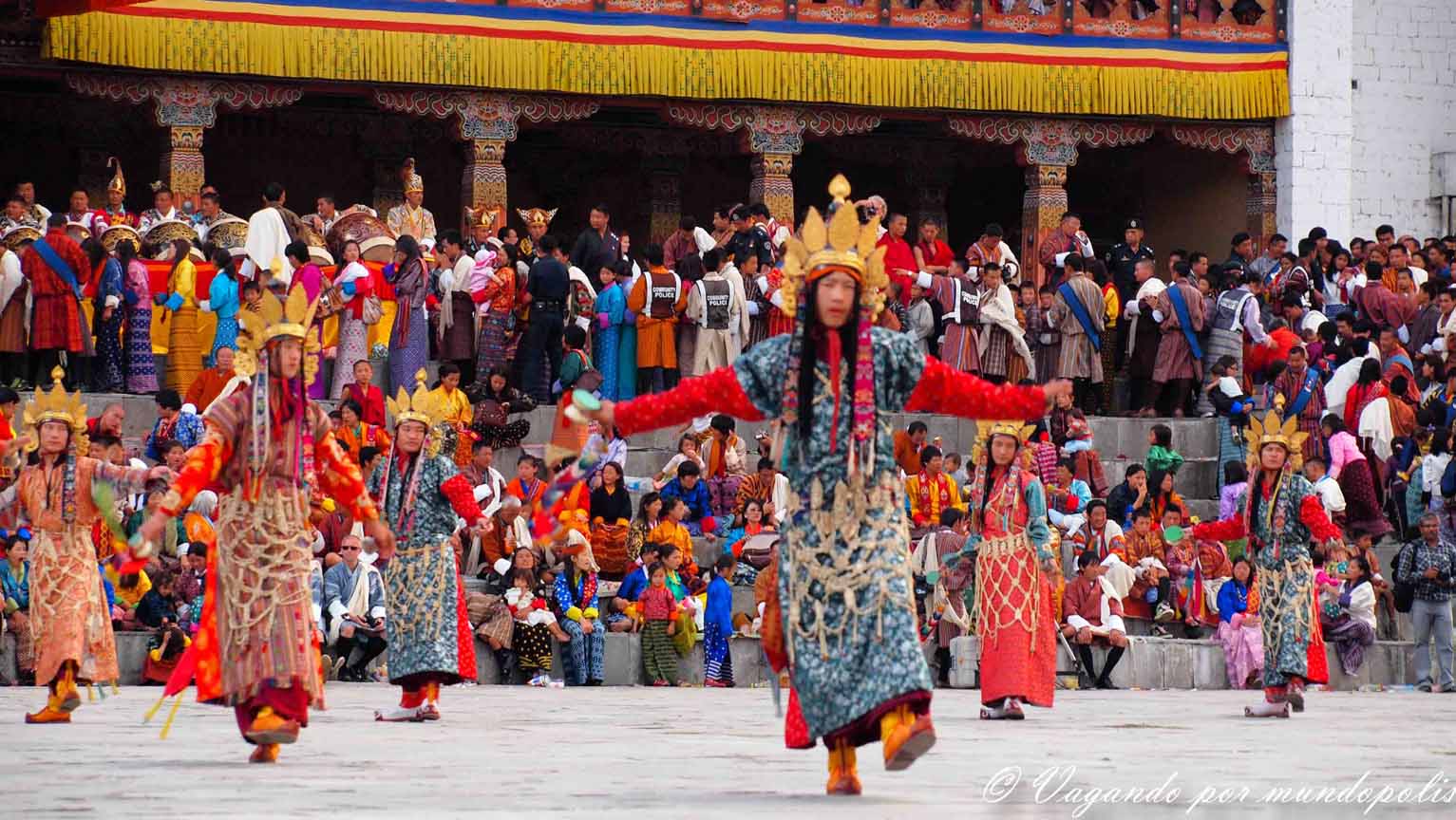 FESTIVALES EN BUTAN: LOS TSHECHU