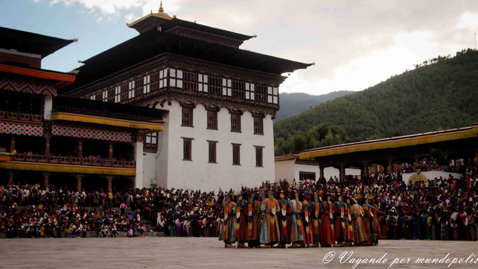 FESTIVALES EN BUTAN: LOS TSHECHU