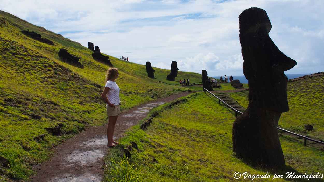 Moai Piro Piro