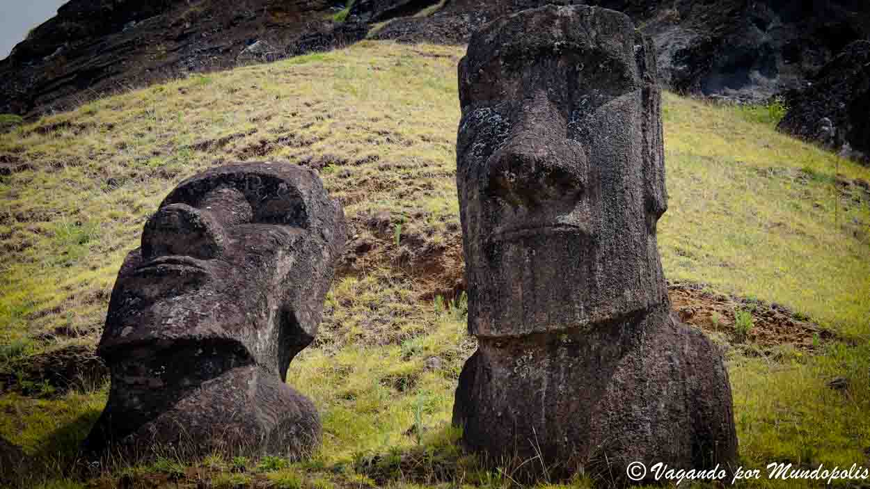 Rano Raraku-Isla de Pascua