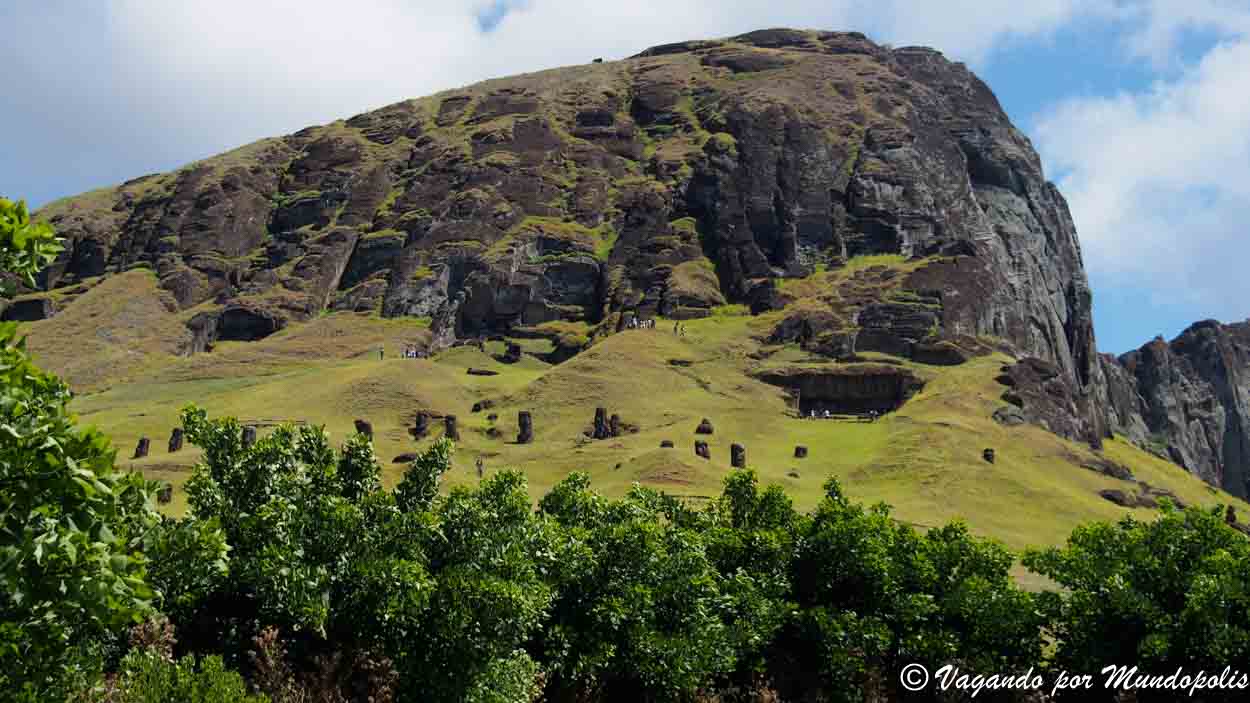 Rano Raraku-Isla de Pascua