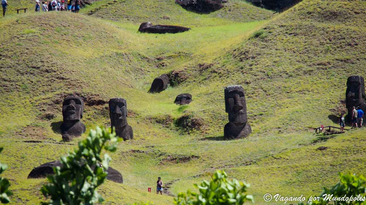 Rano Raraku-Isla de Pascua