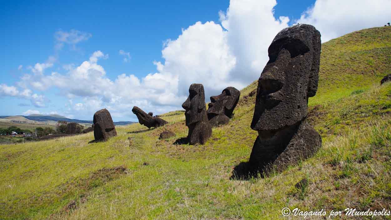 Rano Raraku-Isla de Pascua