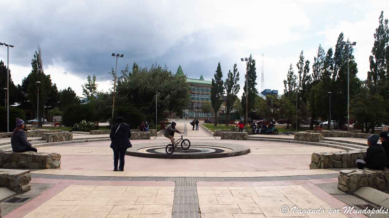que-ver-en-puerto-natales-plaza-de-armas
