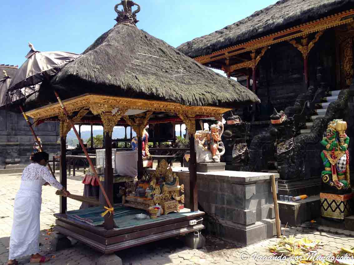 Pura-Ulun-Danu-Batur