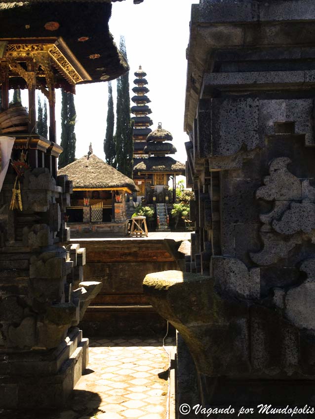Pura-Ulun-Danu-Batur