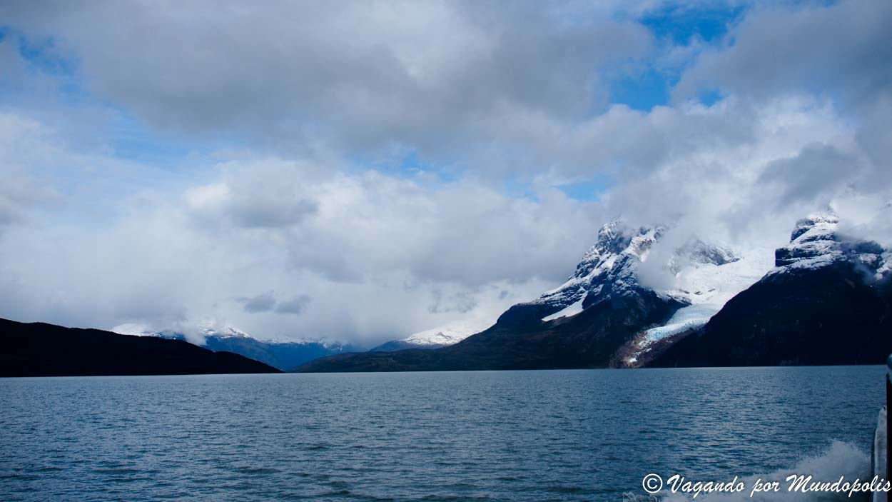 navegacion-glaciares-balmaceda-serrano