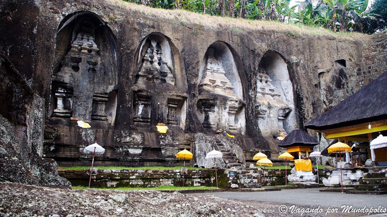 Pura-Gungung-Kawi