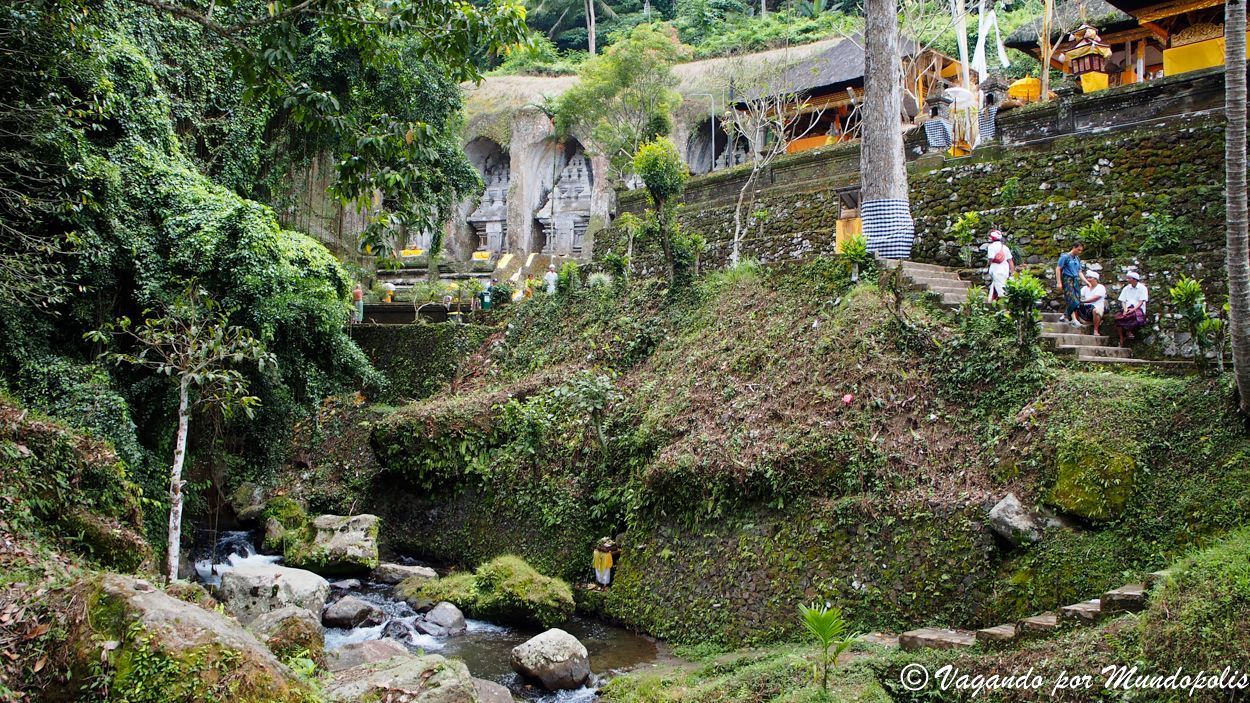 Pura-Gungung-Kawi