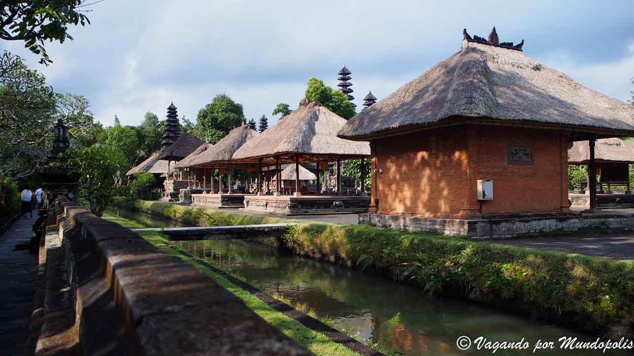 Pura-Taman-Ayun