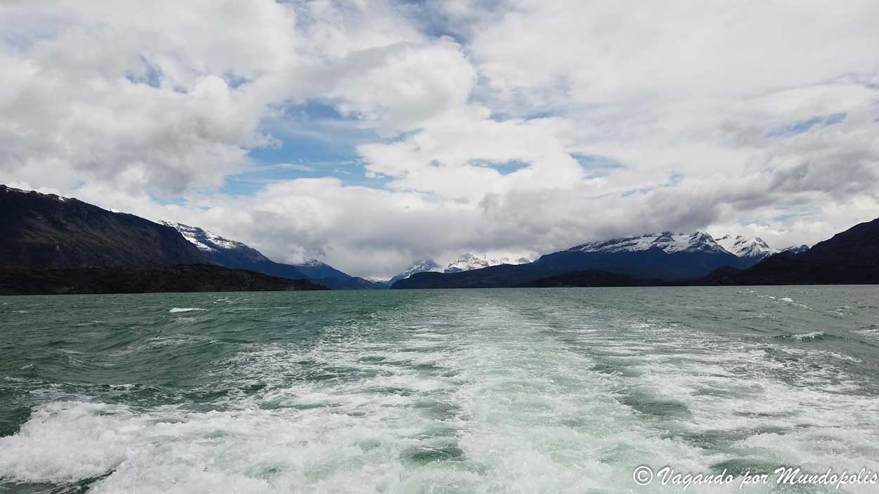 navegacion-glaciares-balmaceda-serrano