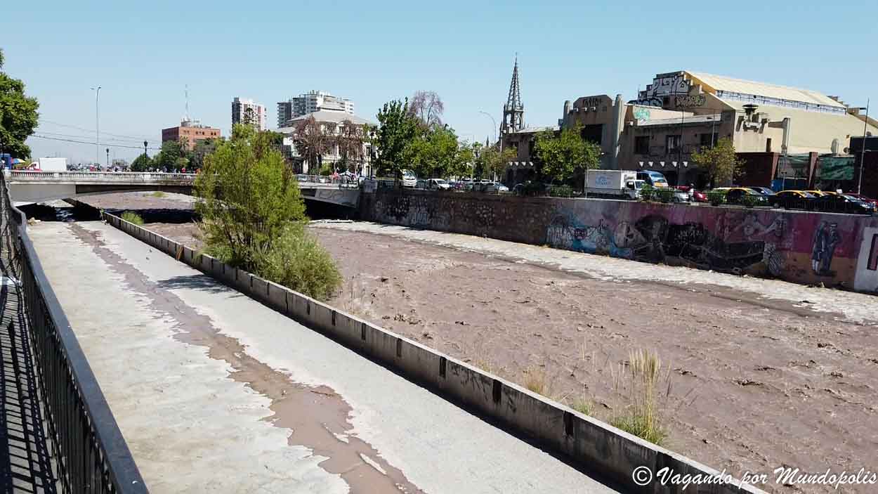 rio-mapocho-santiago-de-chile