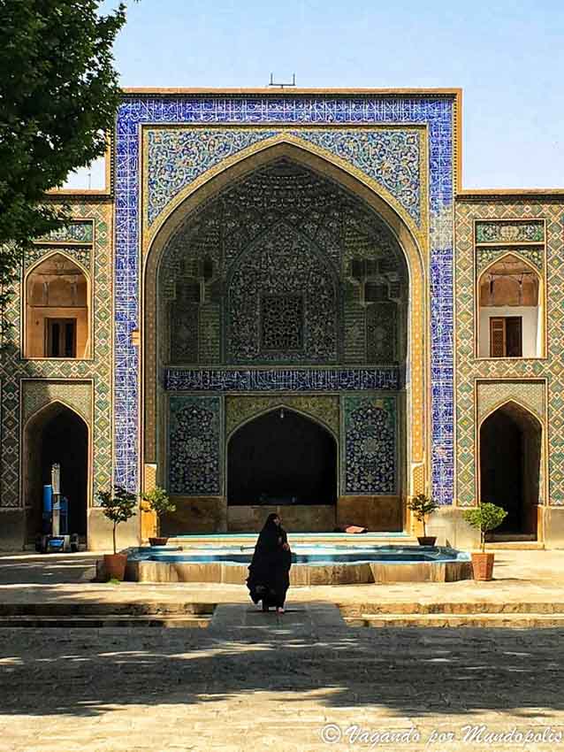 como-ha-de ir-vestida-una-turista-en-iran como-ha-de ir-vestida-una-turista-en-iran