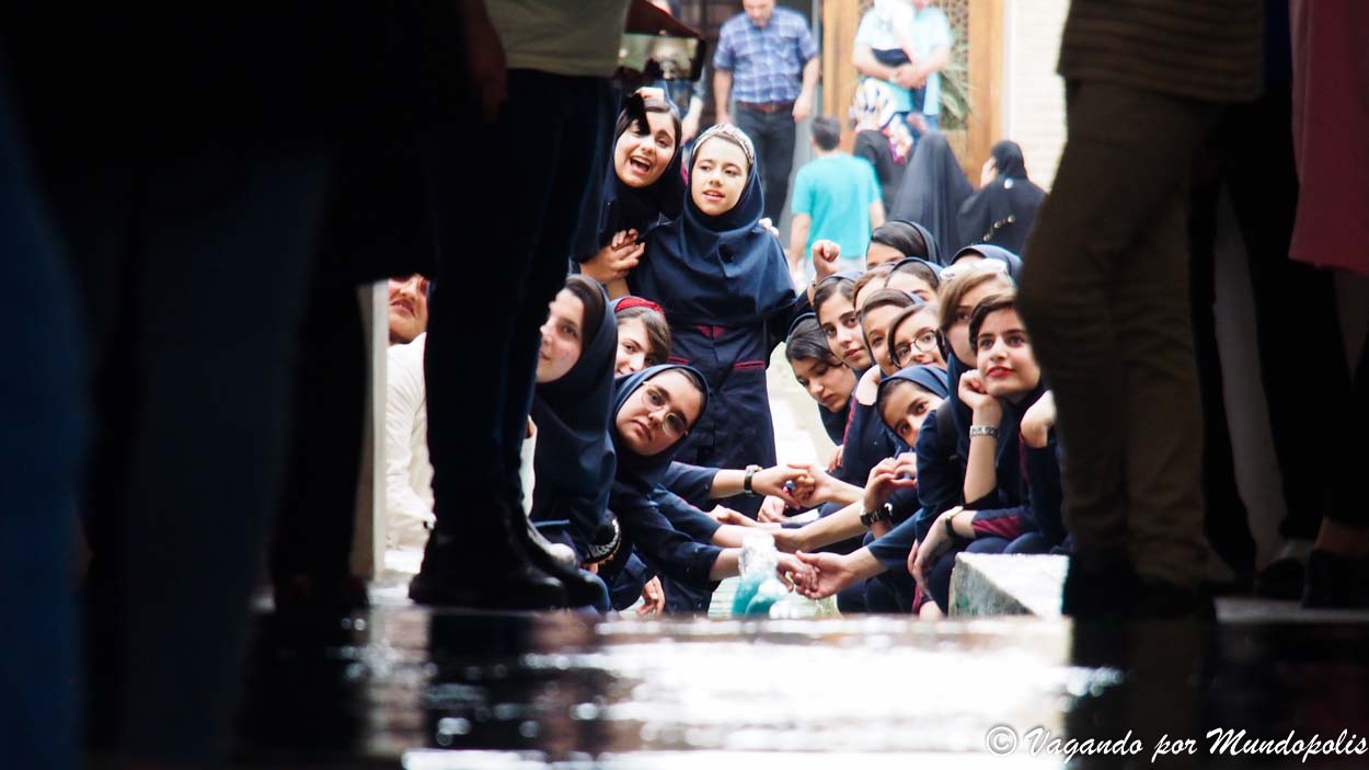 como-ha-de-ir-vestida-una-mujer-en-iran como-ha-de-ir-vestida-una-mujer-en-iran