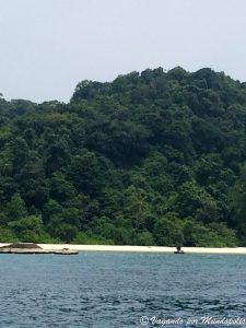 teluk-damam-beach