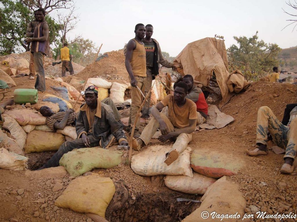 mina-de-oro-artesanal-bukina-faso