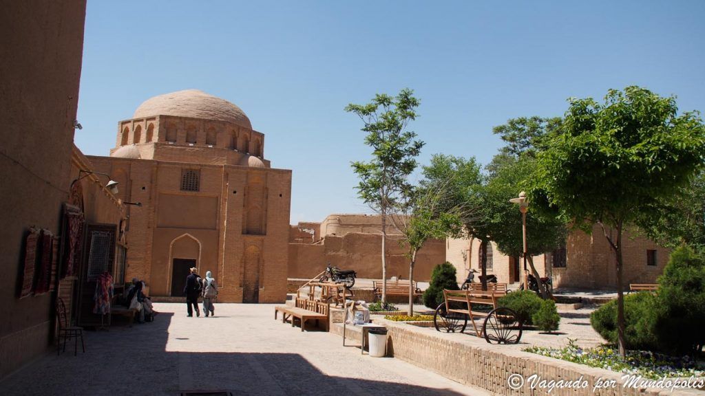 que-ver-que-hacer-en-yazd