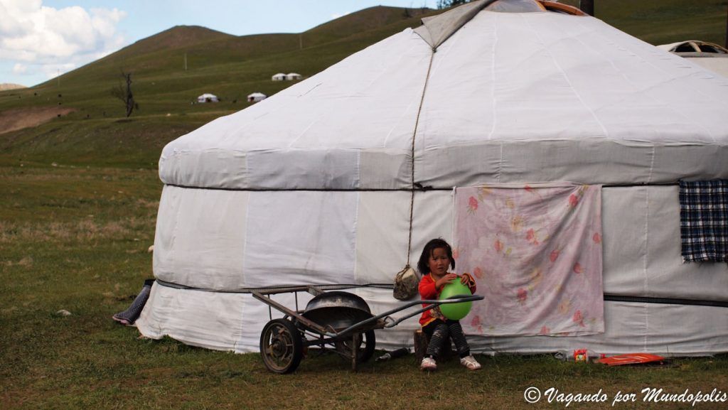 que-ver-en-mongolia-tsenkher