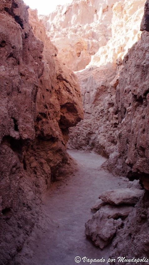 las-cavernas-sal-san-pedro-atacama