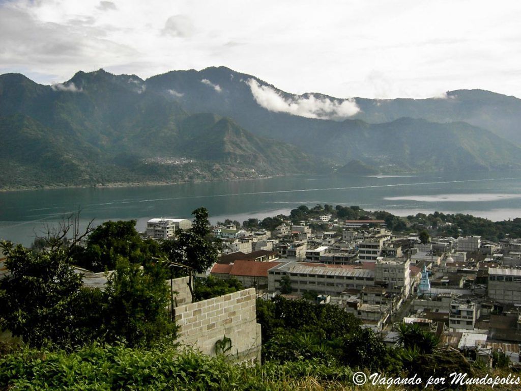 santigo-atitlan-guatemala