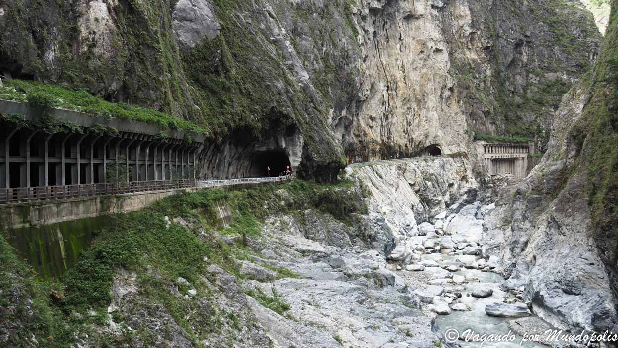 jiuqudong-trail-parque-nacional-taroko