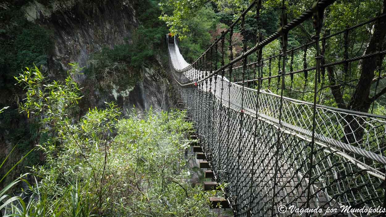 yuewang-pavilion-taroko-taiwan