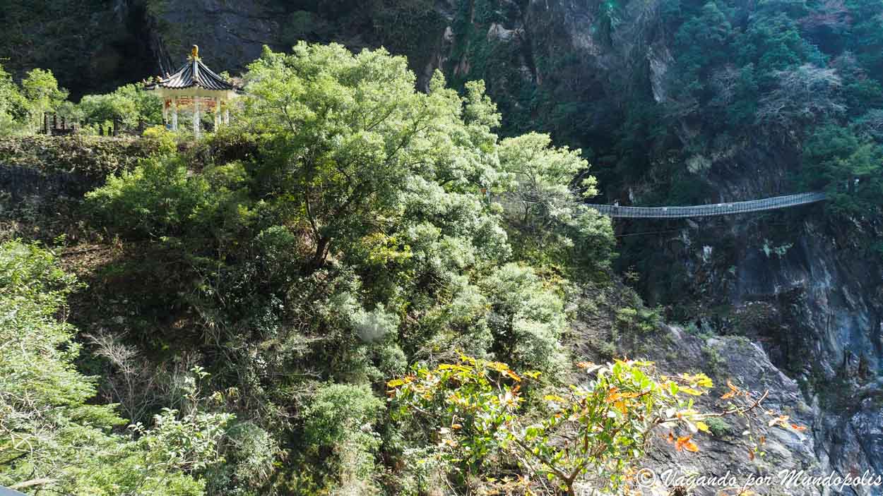 yuewang-pavilion-taroko-taiwan