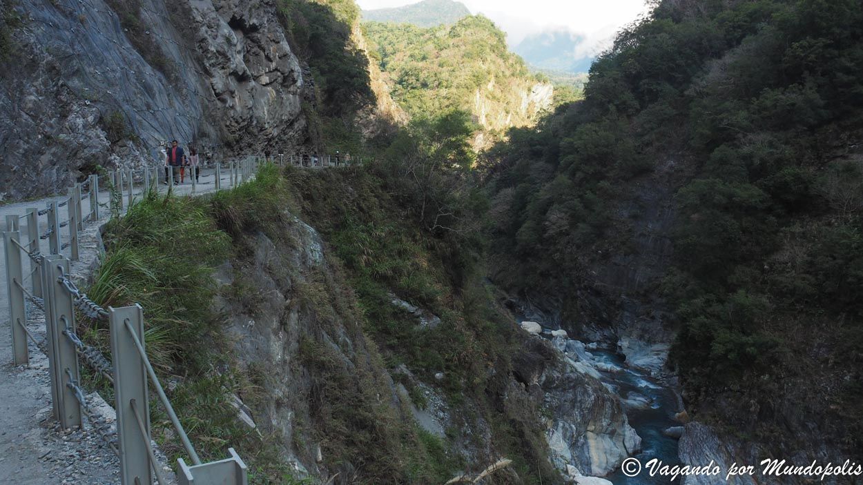 jiuqudong-trail-parque-nacional-taroko