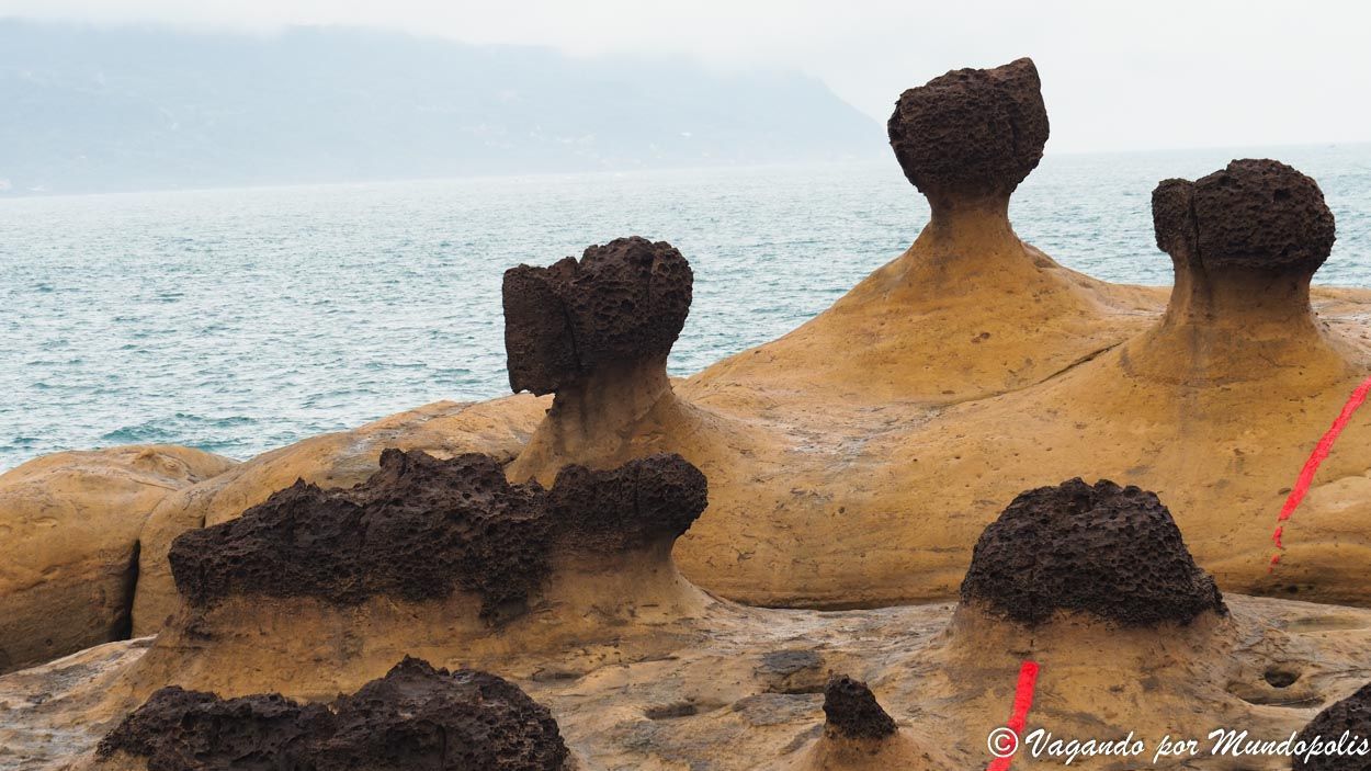 yehliu-geopark-taiwan