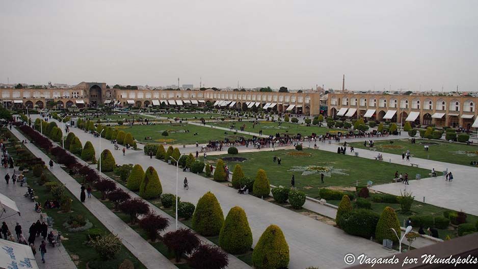 naqhs-e-jalan-plaza-isfahan