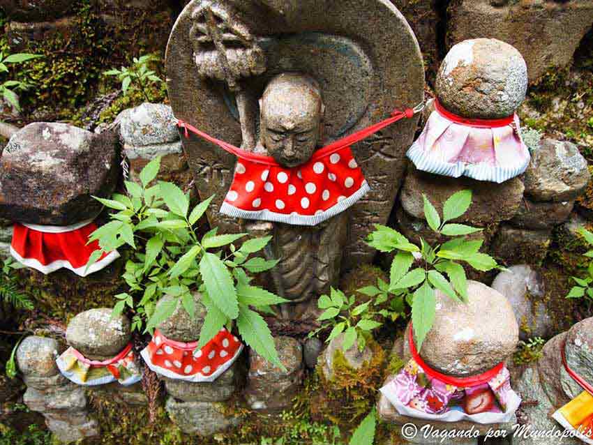 jizo-okunoin
