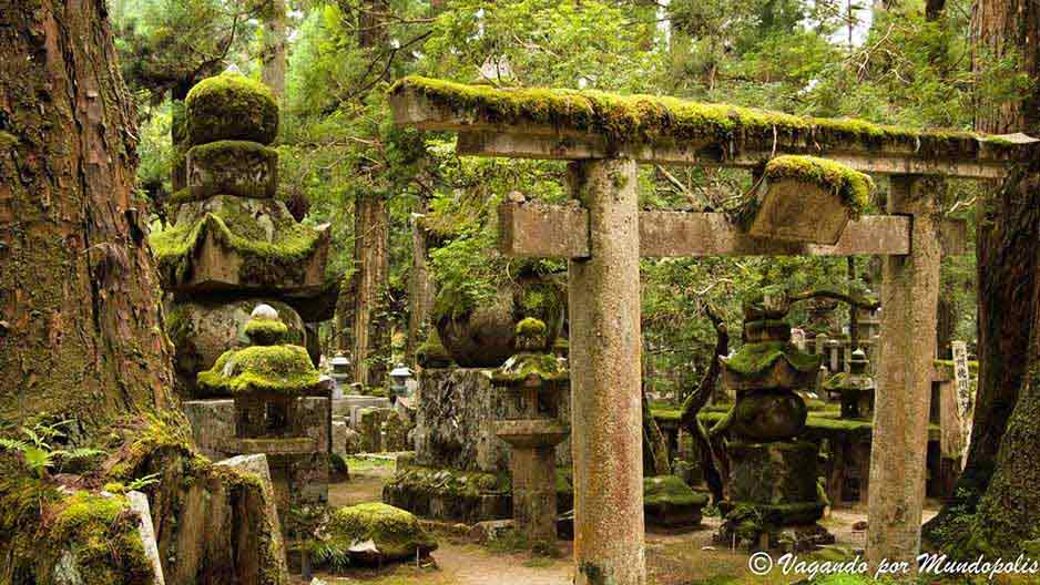 cementerio-okunoin-koyasan-japon