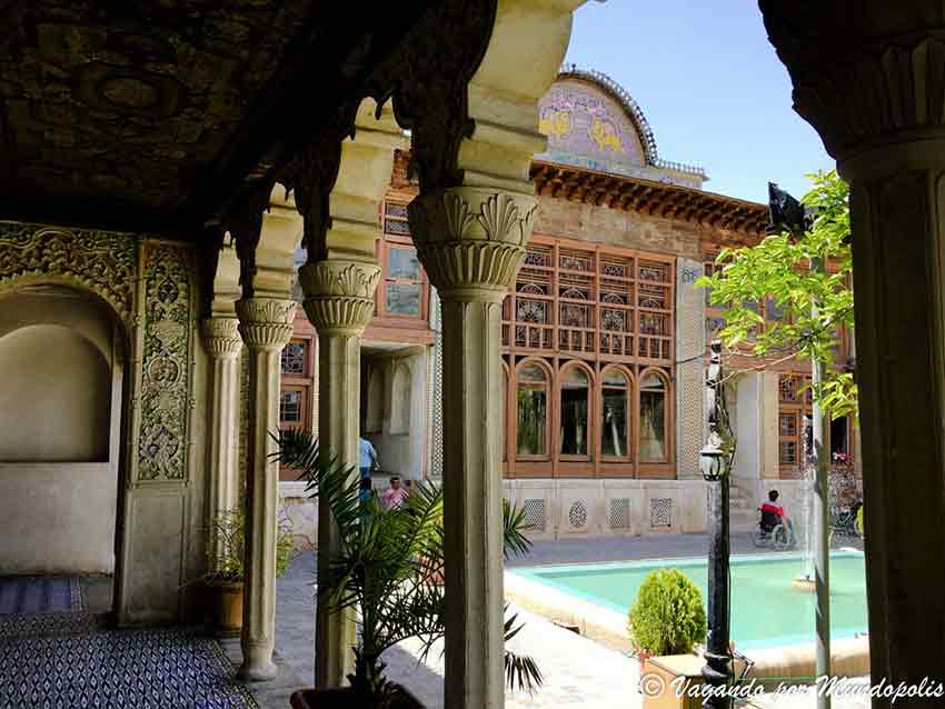 Zinat-Al-Molk-que-ver-en-shiraz 