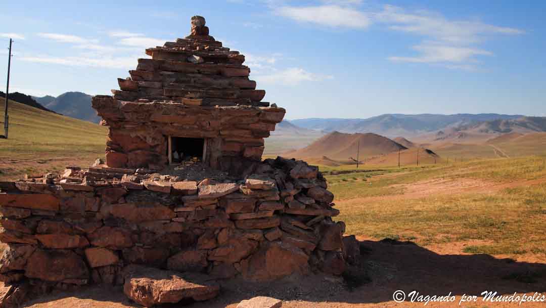 Gelenkhuugiin-Suvraga-mongolia