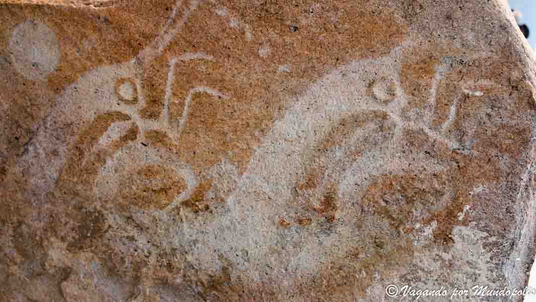 Uushigiin-Uver-deer-stones-mongolia