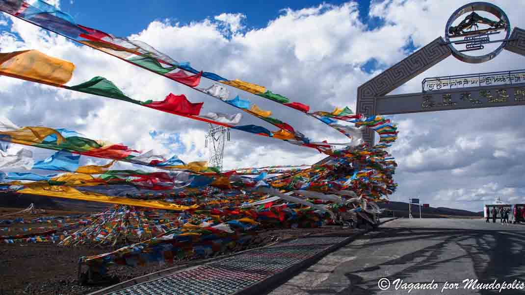 gyatso-la-pass-tibet