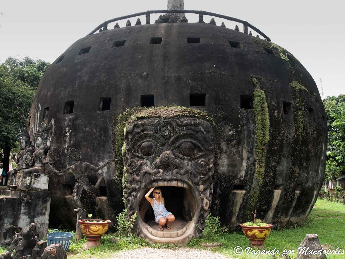 xieng-khuan-laos
