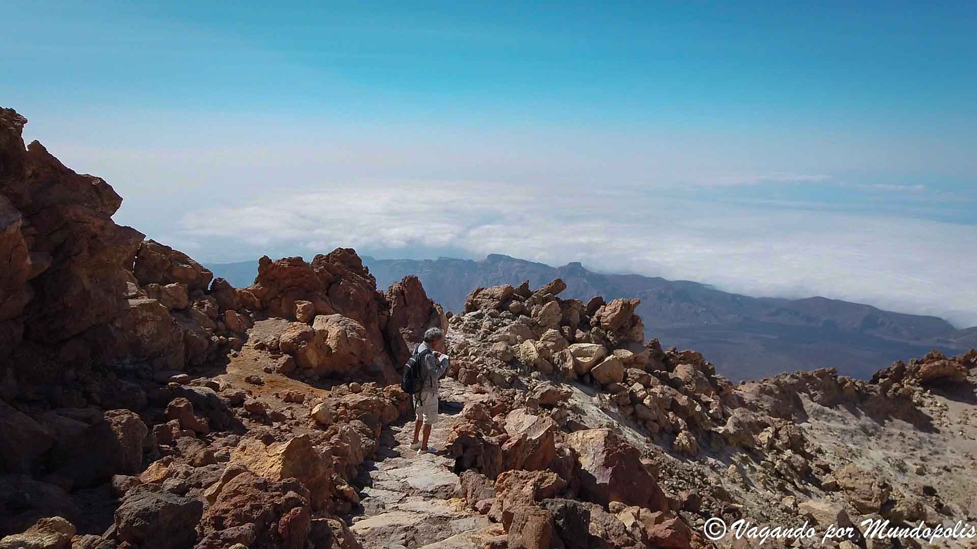 subir-cima-teide-andando