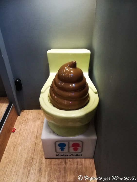 modern-toilet-que-hacer-en-taipei