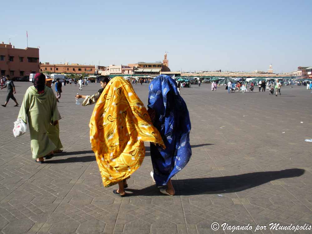 plaza-jemaa-el-fnaa-que-hacer-en-marrakech
