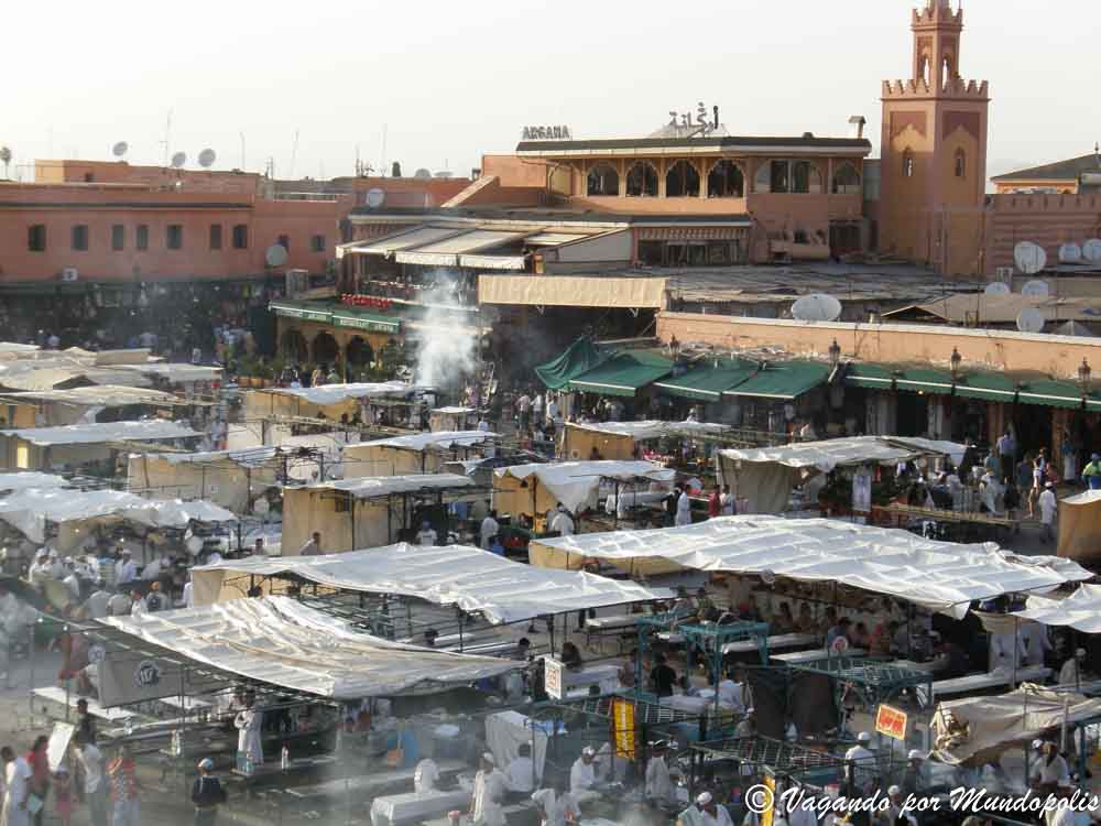 plaza-jemaa-el-fnaa-que-hacer-en-marrakech