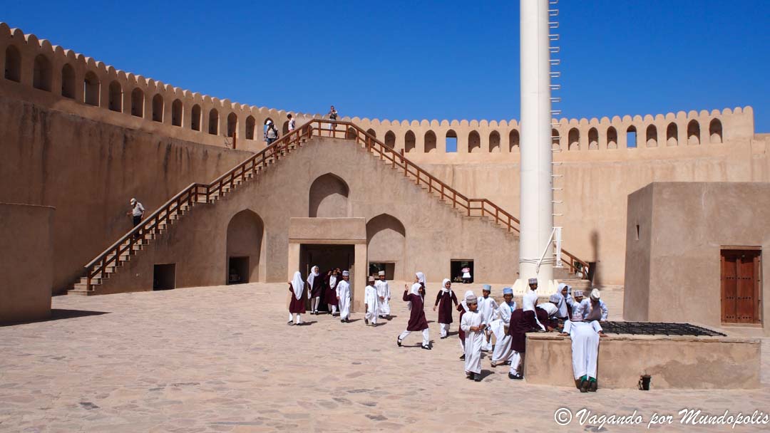 nizwa-fort-que-ver-en-nizwa